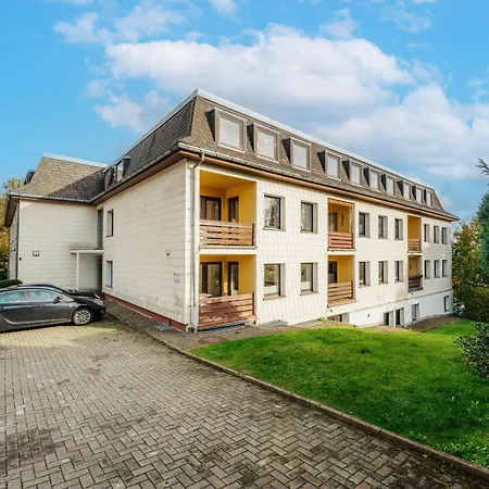 Fuchsbau In Ruhiger Lage Am Jermerstein *